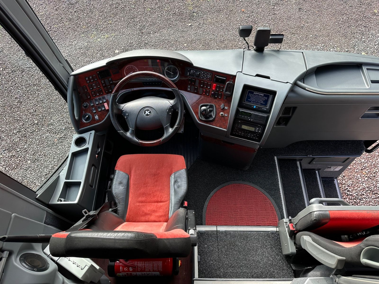 Setra S 416 HDH (V.I.P 2+1 Sitze*Panorama*TOP) - Coach: picture 5 Setra S 416 HDH (V.I.P 2+1 Sitze*Panorama*TOP) - Coach: picture 5